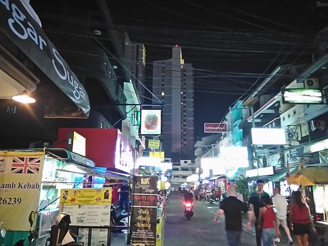 ソイLKメトロ(ソイブッカオ側)