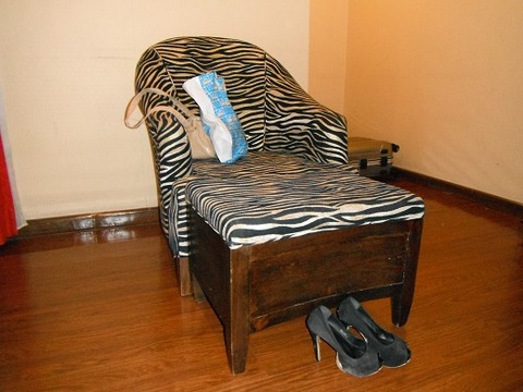 バッグとヒールの高い靴