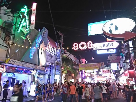 エアポートクラブとアイアンクラブ