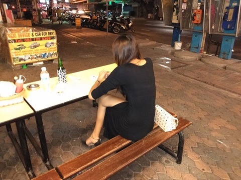 リビングドールショーケースの嬢