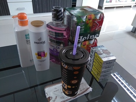 アイスコーヒーと日用品