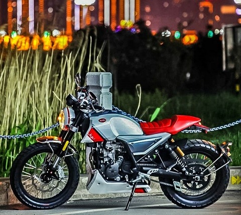 Aprilia-CR150-15-2