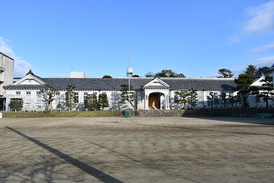 三重 県立 上野 高校