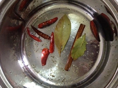 香辛料炒める