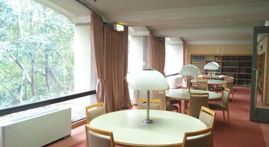 文学部3号館