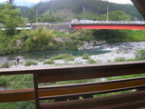 付知川のほとり
