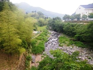IMGP4808会場横の川