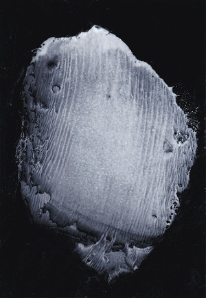 084