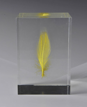 kuramata_07_feather