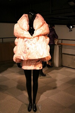 RITSUKO SHIRAHAMA 09 A/W Collection