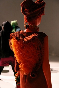 RITSUKO SHIRAHAMA 09 A/W Collection