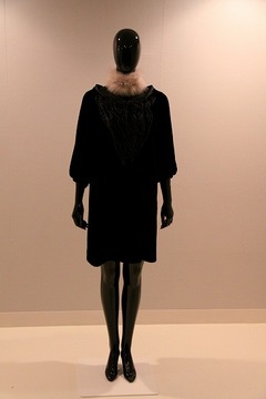 RITSUKO SHIRAHAMA 09 A/W Collection