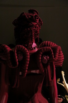 RITSUKO SHIRAHAMA 09 A/W Collection