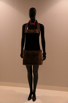 RITSUKO SHIRAHAMA 09 A/W Collection