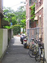 fe99a7c8.jpg