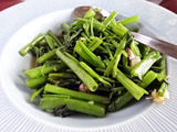 「The Riverside Restaurant & coffee」