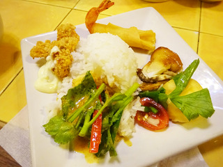 「cafe de nimman」