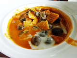 「The Riverside Restaurant & coffee」