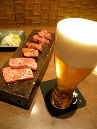 「肉彩一歩」
