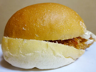 メンチカツパン(マヨネーズ入り)
