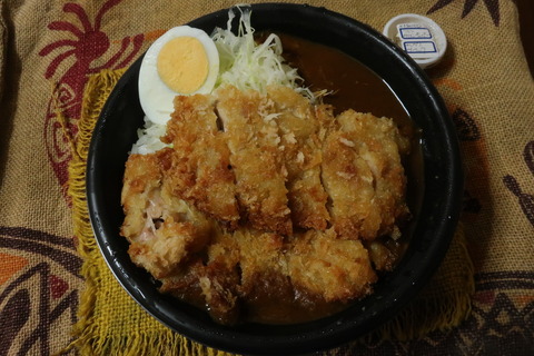 チキンカツカレー(Mサイズ)
