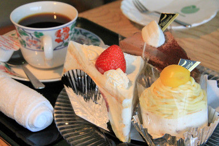 4局2日15時ケーキ3個