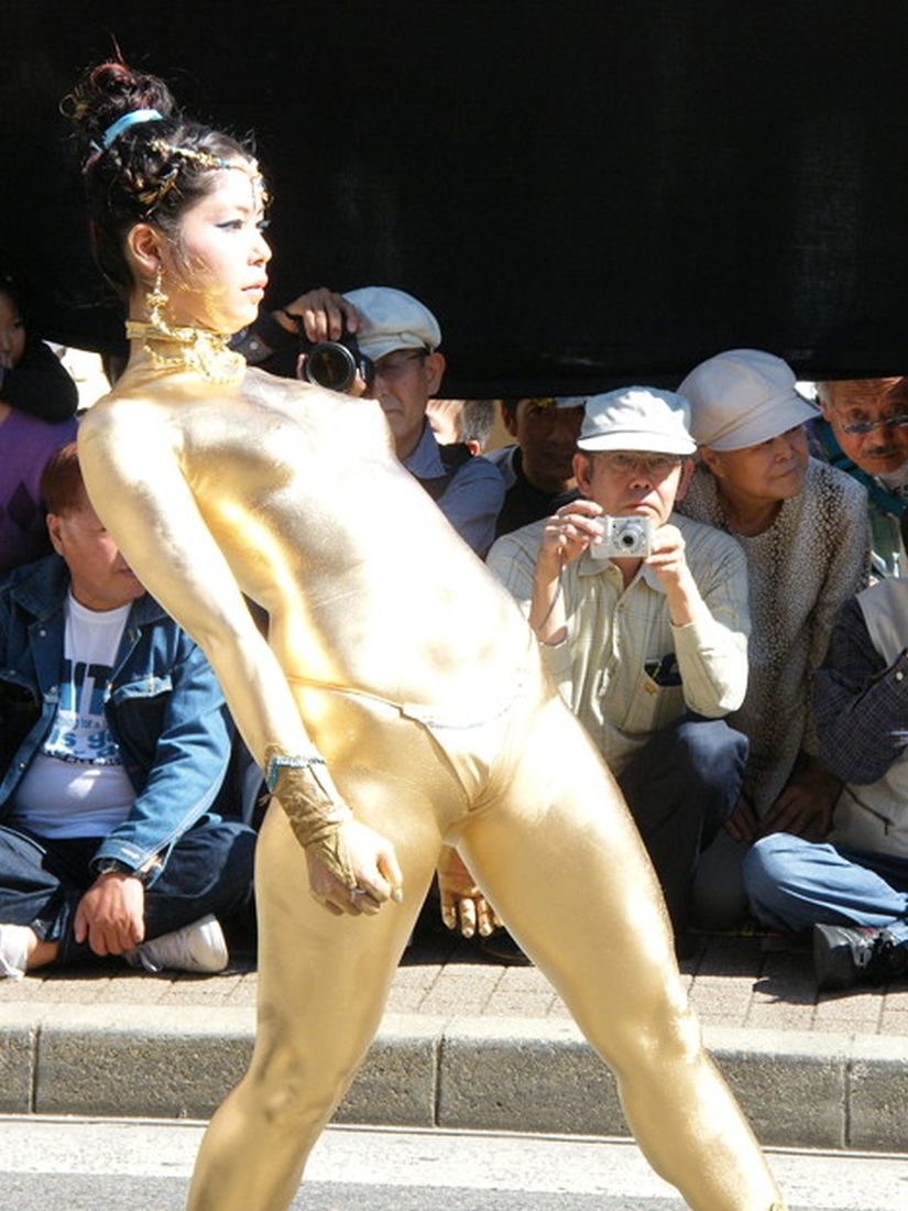 金粉ショー マンコ 大須 大道町人祭 金粉ショー | 萌・エロ！♥