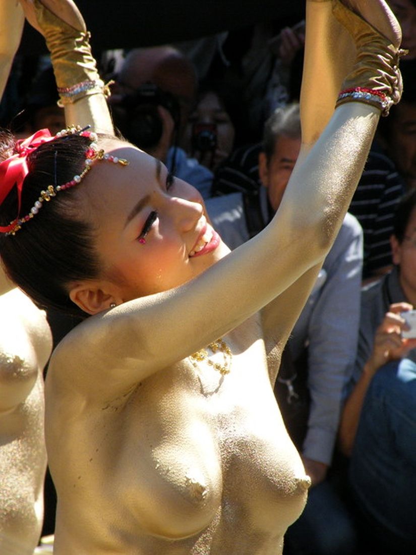 大駱駝艦　乳首 大須 大道町人祭 金粉ショー | 萌・エロ！♥
