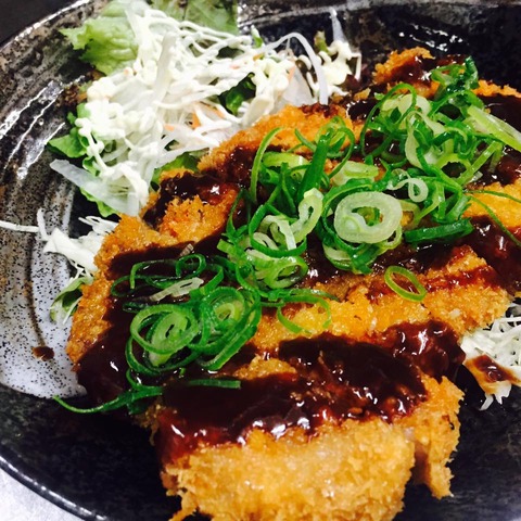 とんかつもおいしい大阪福島の居酒屋