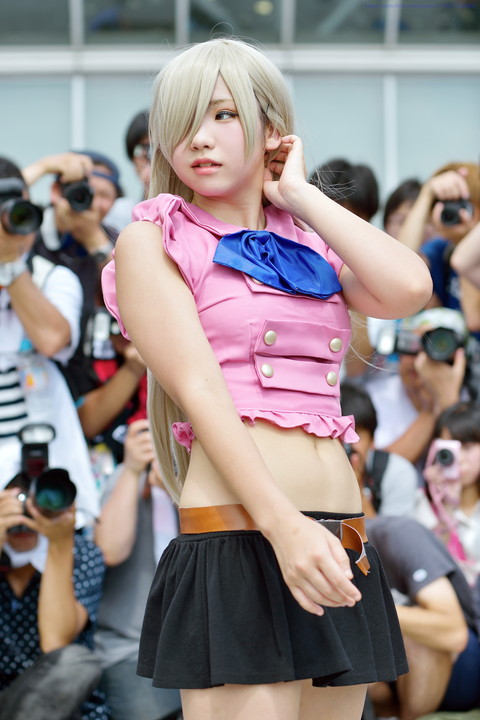 自称カリスマのコスレイヤーえなこ11