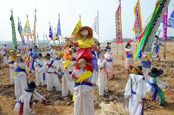 下朝鮮GPの観客は案山子4