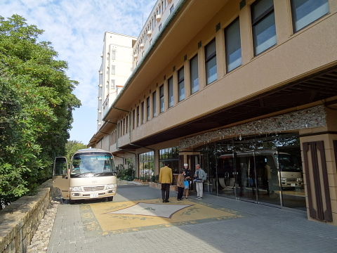 dc112047