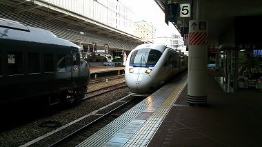2012123008