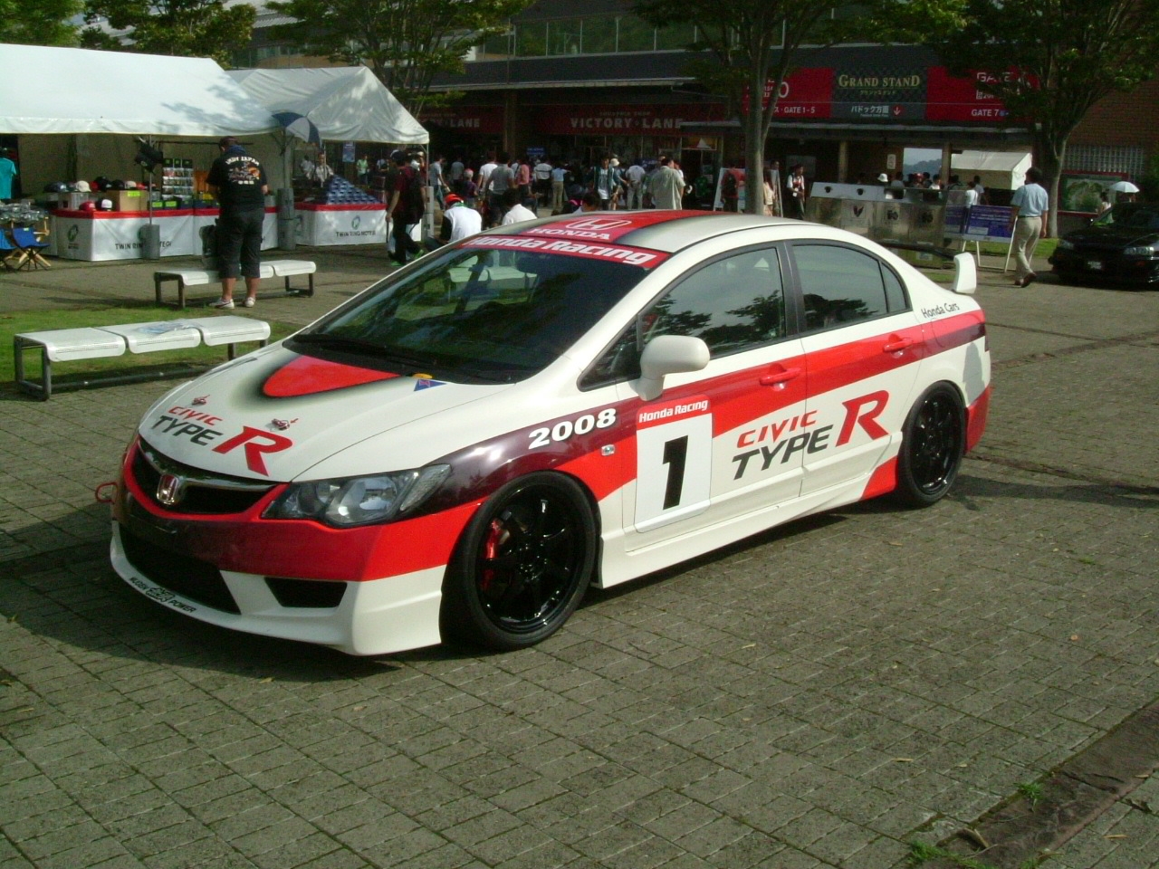 さんもスポーツカー開発、