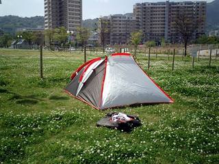 tent-b
