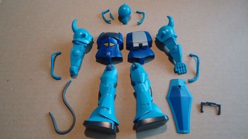ガンプラ グフ 144分の1 新品未使用 箱折り畳み発送 ガンプラ グフ 144分の1 新品未使用 箱折り畳み発送 Amazon
