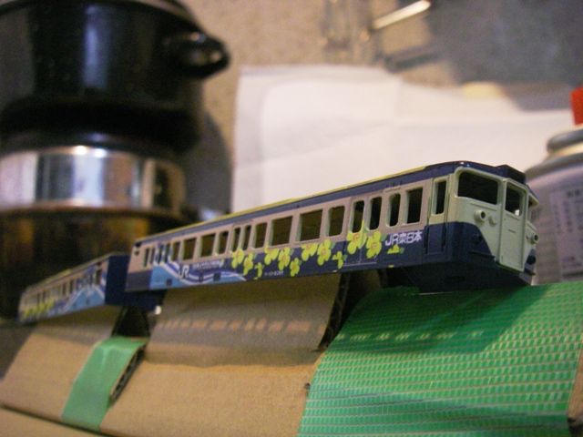 鉄道模型】TOMIX・113系 千葉D.C.ラッピング車の製作 : 鶴岡畳