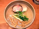 臥龍