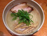 臥龍8