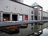 横浜美術館