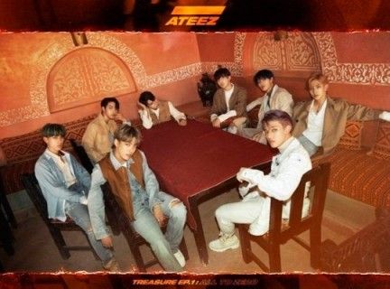 ATEEZの韓国デビューを記念して、タワーレコードの対象店舗にてパネル