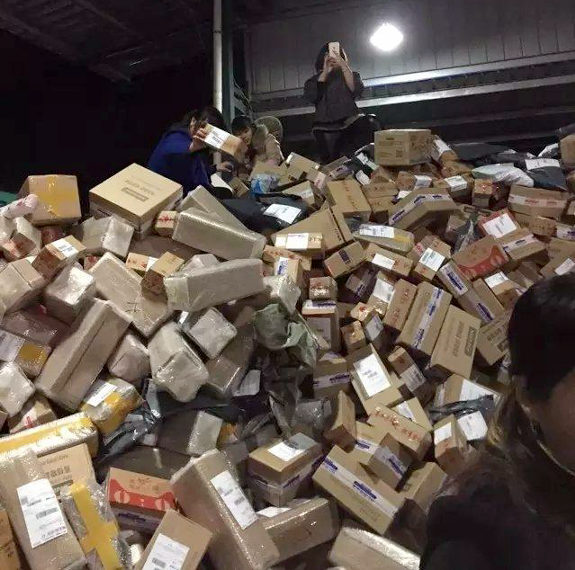 Nintendo SwitchEX̔X366 	->摜>18 