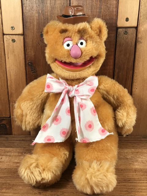 Vintage The Muppets “Fozzie Bear” Plush Doll (1)