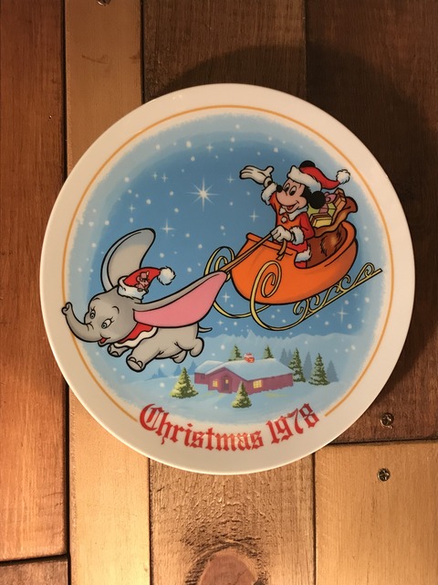 Vintage Schmid Walt Disney “1978” Christmas Plate (24)