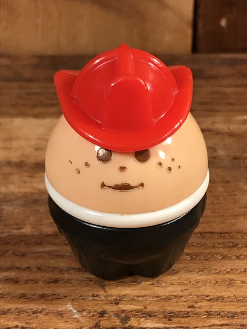 Vintage Little Tikes Toddle Tots “White Fireman” Figure (1)
