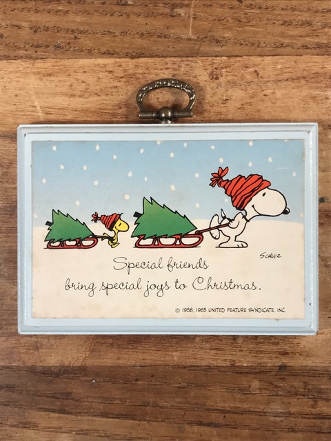 Vintage Hallmark Peanuts Snoopy Wood Wall Hanging (1)