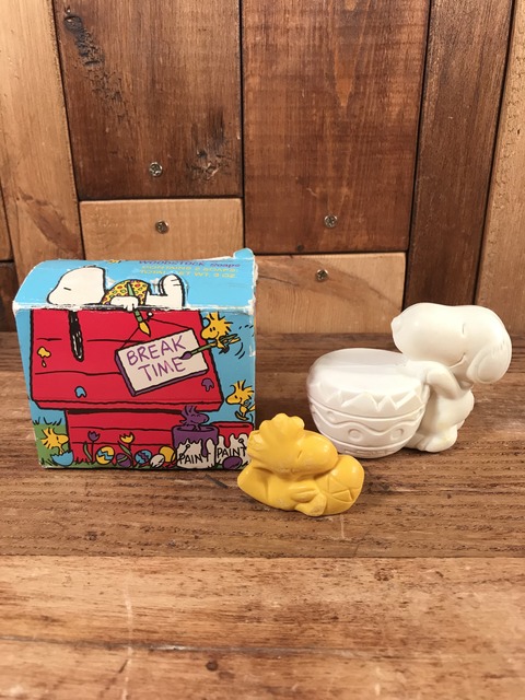 Vintage Avon Peanuts Snoopy & Woodstock Soaps (1)