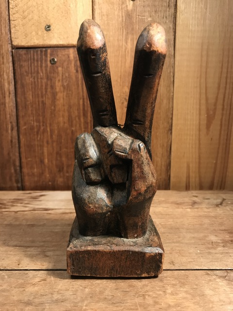 vintage wooden peace sign figurine (71)
