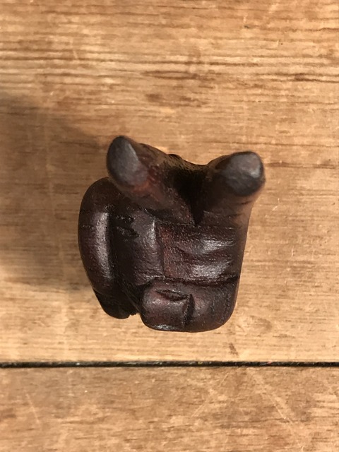 vintage wooden peace sign mini figurine (8)
