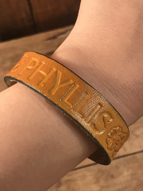 vintage american name leather bracelet (184)